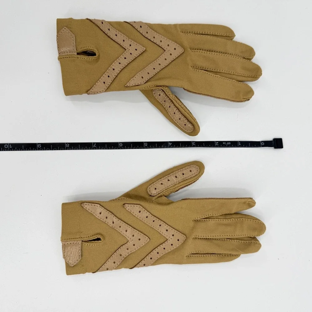 Isotoner Driving Gloves Chevron 90s Vintage Women One Size Tan Spandex Aris